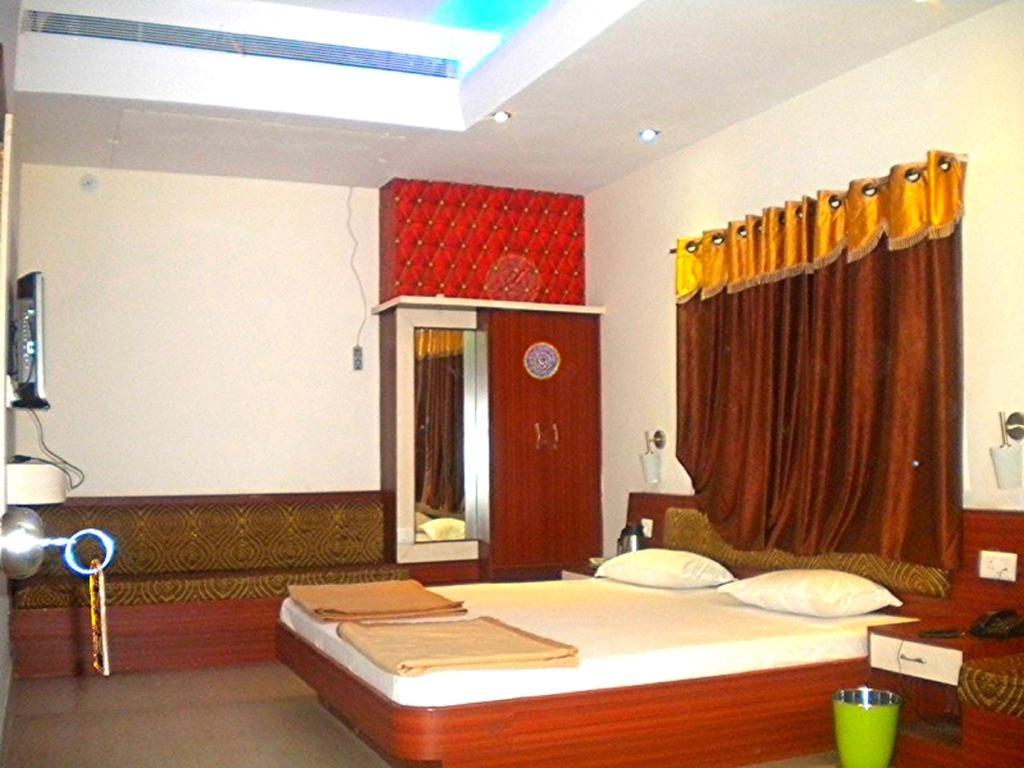 Hotel Sagar Castle Ratlām Habitación foto